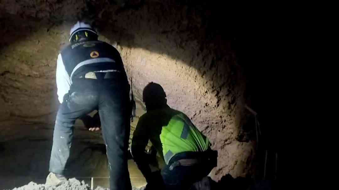 Entrevista exclusiva con el minero rescatado en Sinaloa, México, narra cómo se salvó | ViX