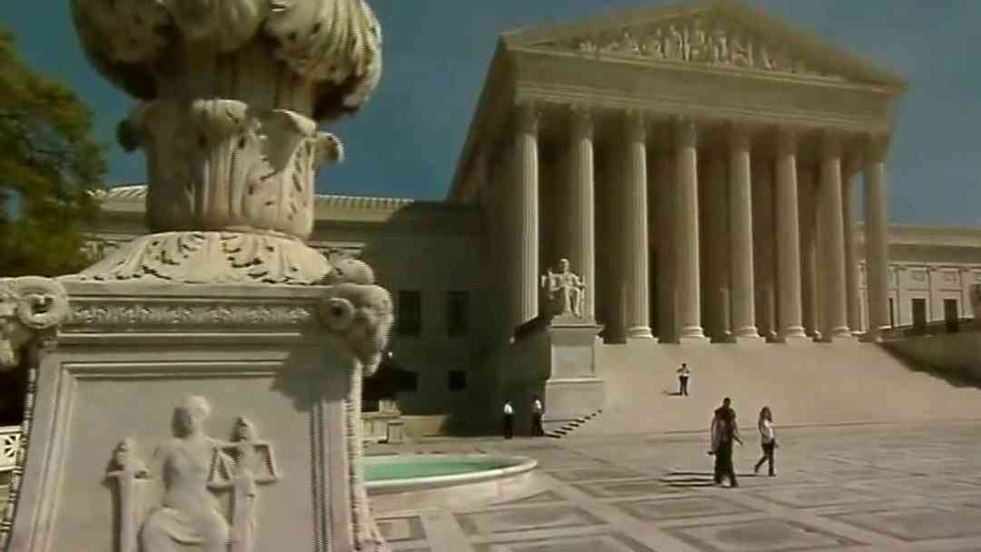 Corte Suprema falla contra la ley que prohíbe la terapia de conversión en Colorado | ViX