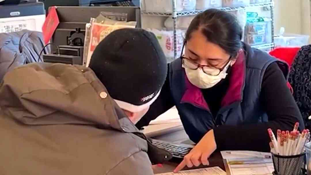 Juez federal declara ilegal la cancelación masiva del programa CBP One | ViX