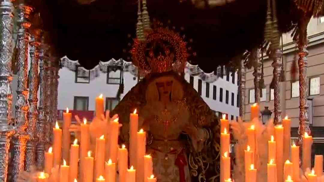 Miércoles Santo | Sevilla conmemora la traición de Judas con procesiones masivas hacia la catedral | ViX