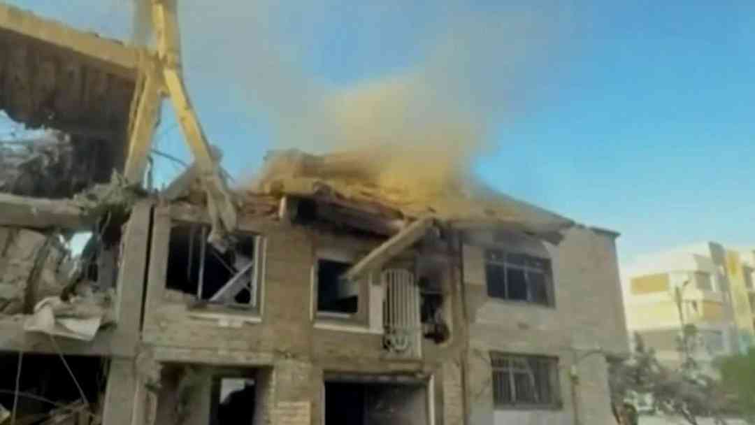 ¿Negociación o estrategia? Trump afirma dialogar con el Gobierno de Irán bajo fuego | Análisis | ViX