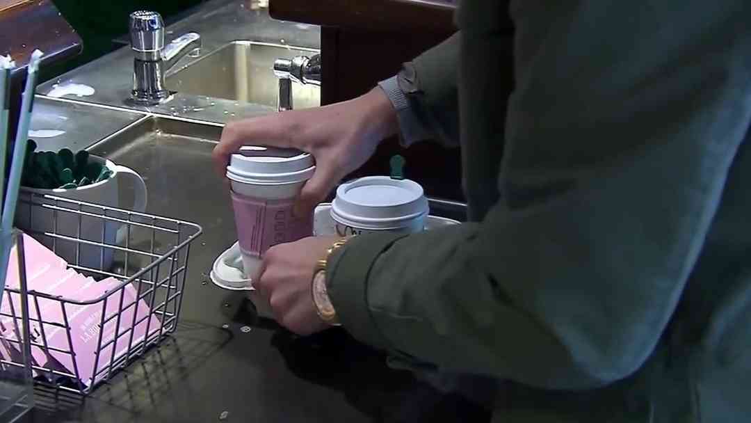 Noticias de negocios en 1 minuto: ¿Mejores condiciones económicas para baristas de Starbucks? | ViX