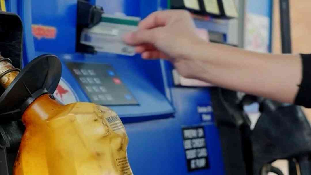 Precio de la gasolina hoy 3 de abril, alcanza los 4,09 dólares por galón | ViX