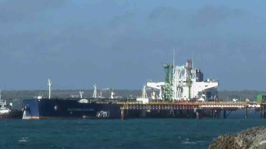 Rusia envía un segundo petrolero a Cuba y refuerza su apoyo energético, Trump no se opone | ViX