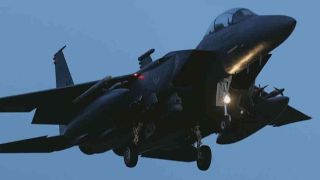 Fuerzas Especiales de EEUU rescatan a piloto estadounidense tras el derribo de su caza F-15 por Irán | ViX