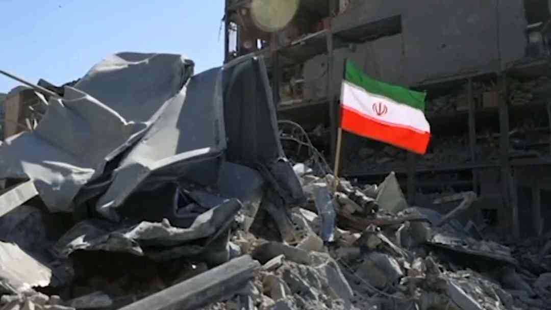 Esta noche se cumple el últimatum de Trump para que Irán reabra el Estrecho de Ormuz | ViX