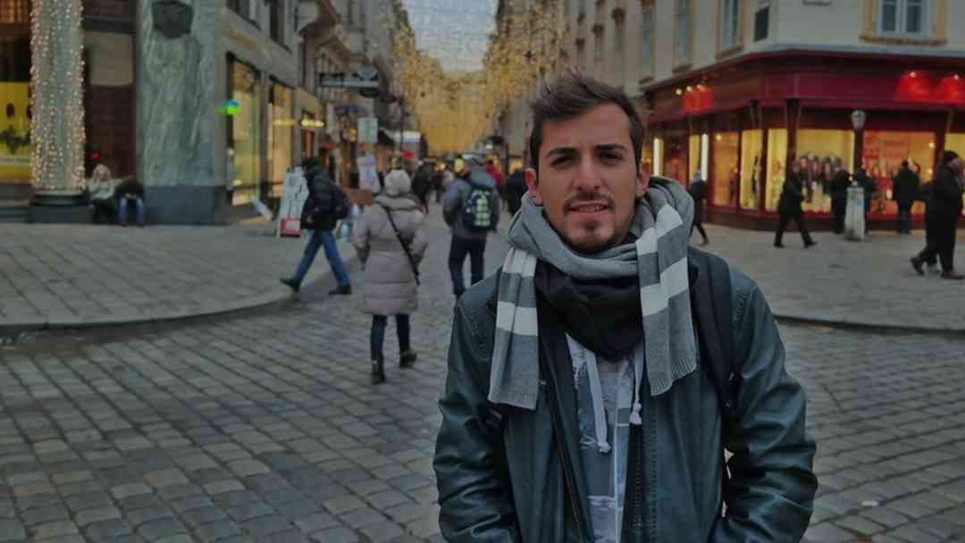 Médico venezolano Ezequiel Véliz es detenido en Texas pese a estatus migratorio en proceso | ViX