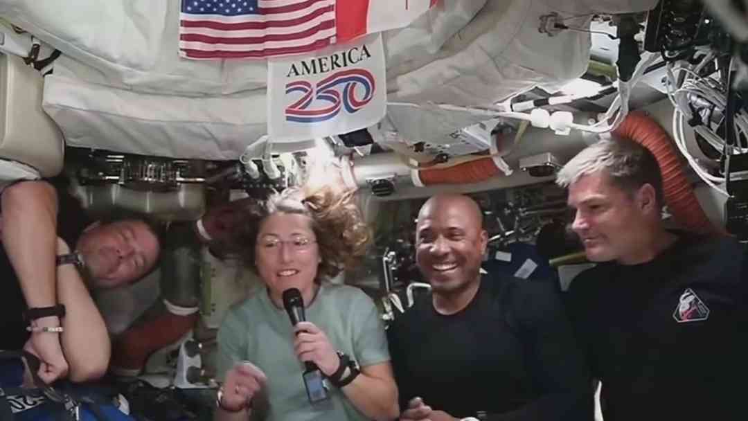 Misión Artemis II inicia su regreso a la Tierra, la cápsula Orion llegará este viernes | ViX