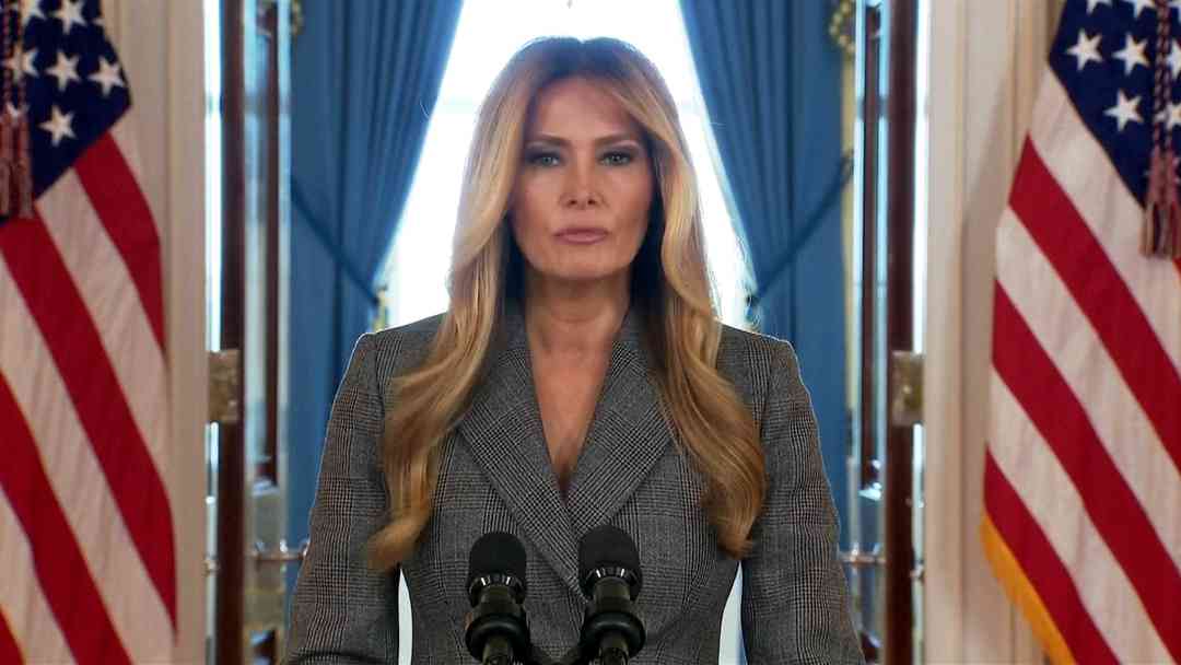 "Las mentiras que me vinculan a Jeffrey Epstein deben acabar": Melania Trump rompe el silencio sobre delincuente sexual | ViX