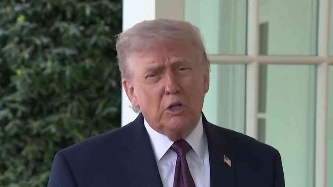 Donald Trump asegura que funcionarios de Irán llamaron a la Casa Blanca para buscar acuerdo | ViX