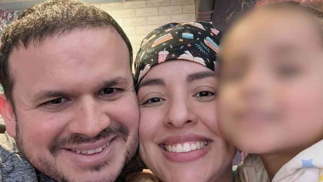 “Es como si tuvieran a una persona secuestrada”: Esposo de Rubeliz Bolívar, doctora venezolana detenida por ICE | ViX
