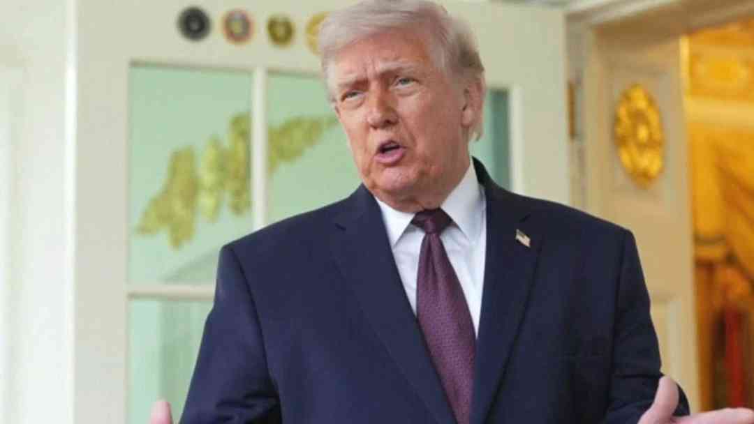 Encuesta revela fuerte descontento de latinos con la gestión de Donald Trump | ViX