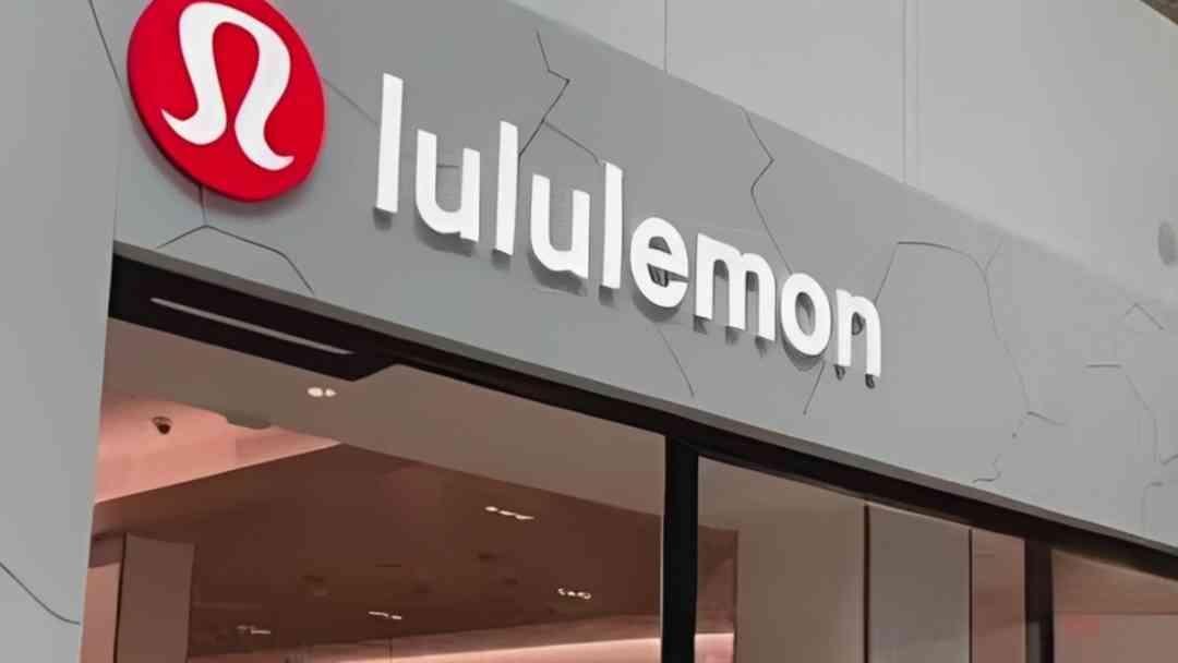 Investigan a Lululemon por posible presencia de químicos tóxicos en su ropa deportiva | ViX