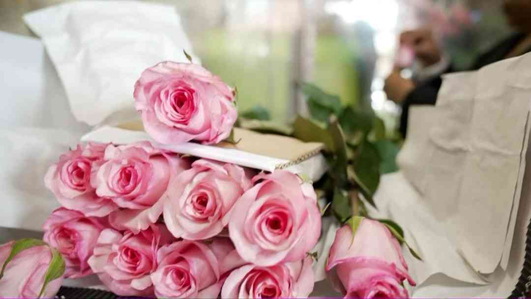 Floristerías en Los Ángeles sortean precio de la gasolina y aranceles para tener ganancias por Día de las Madres | ViX