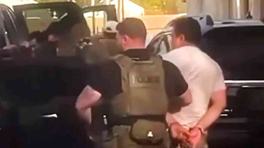 Agentes de ICE arrestan a ciudadana y esposo mexicano, frente a sus hijos en Asbury Park, NJ | ViX