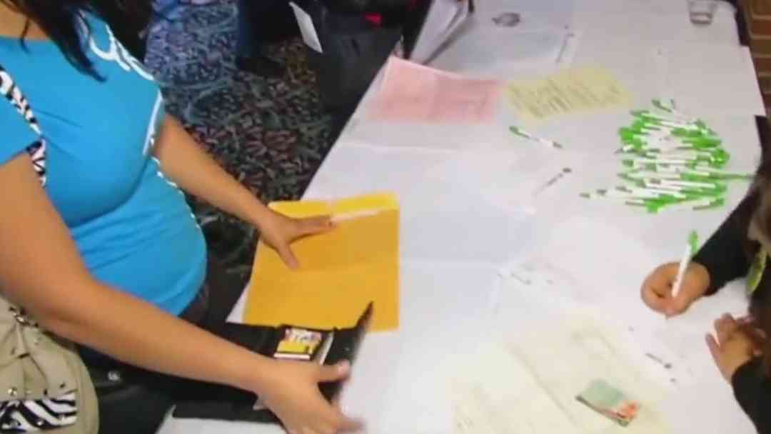 Nuevas Reglas de Inmigración | Resolución facilita la deportación de beneficiarios de DACA con órdenes previas | ViX