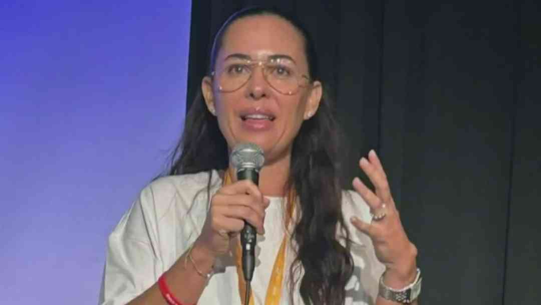 Jael Toledo presenta el “Método Soy”: una guía para el autoconocimiento y empoderamiento femenino | ViX