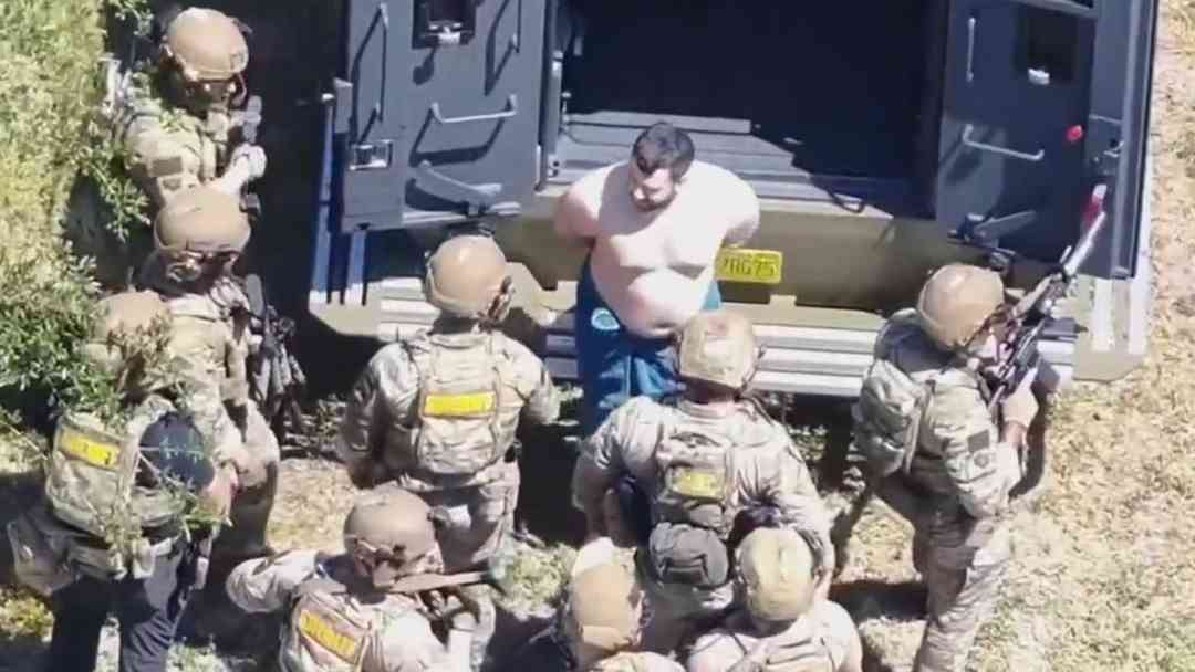 Estudiante de Florida usa ChatGPT para planear el asesinato de sus compañeros | ViX