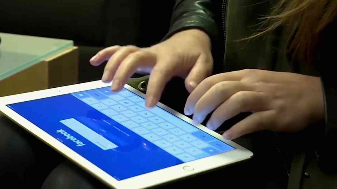 Aumentan casos de estafas que se aprovechan de inmigrantes que buscan ayuda legal; así funciona | ViX