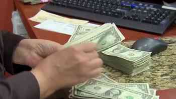 Tarjetas 'al límite' y precios al alza: ¿Por qué la decisión de la Fed de hoy puede afectar tu bolsillo?