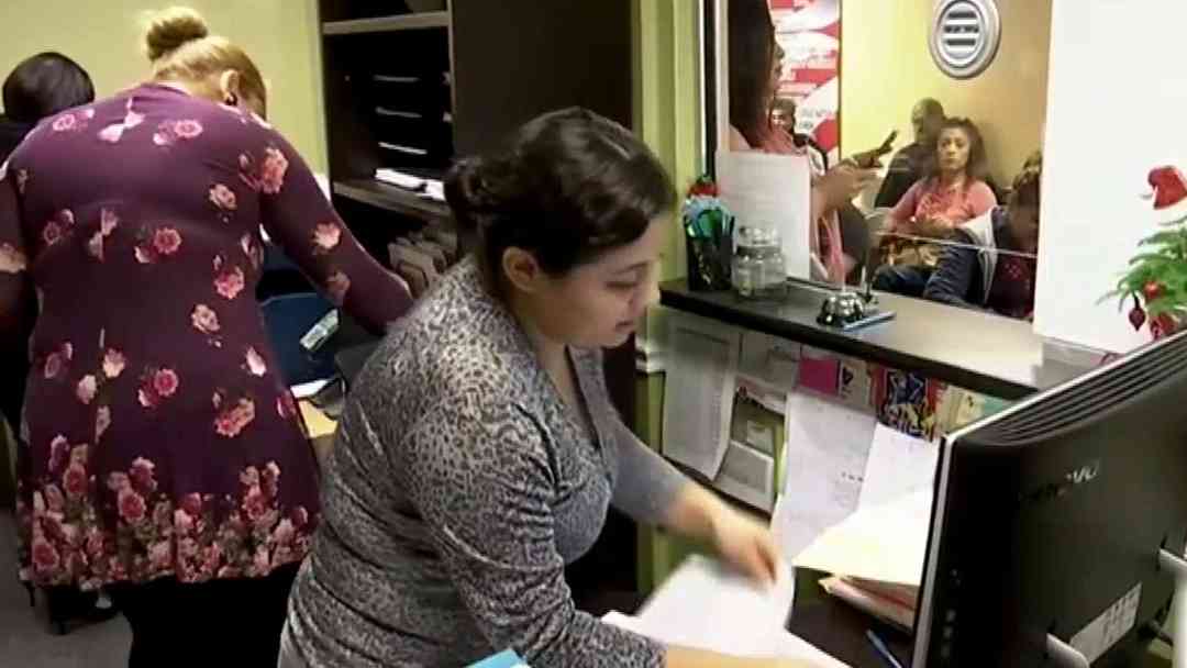 Nuevas Reglas de Inmigración | USCIS endurece filtros de seguridad ¿Cuále son las solicitudes más afectadas? | ViX