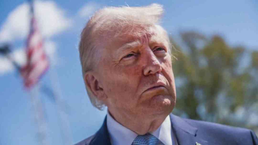 Trump anuncia hoy , 1 de mayo, hasta 25% en aranceles a autos de la Unión Europea para la próxima semana | ViX