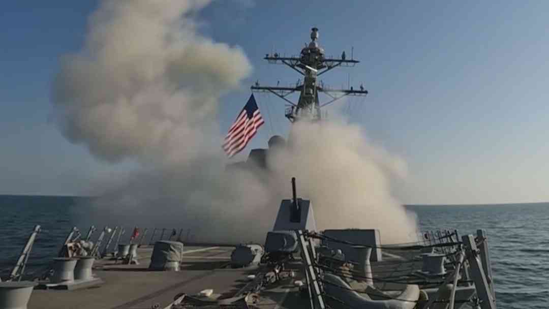 Estrecho de Ormuz hoy 8 de mayo |  EEUU e Irán intercambian fuego tras ataques a destructores | ViX