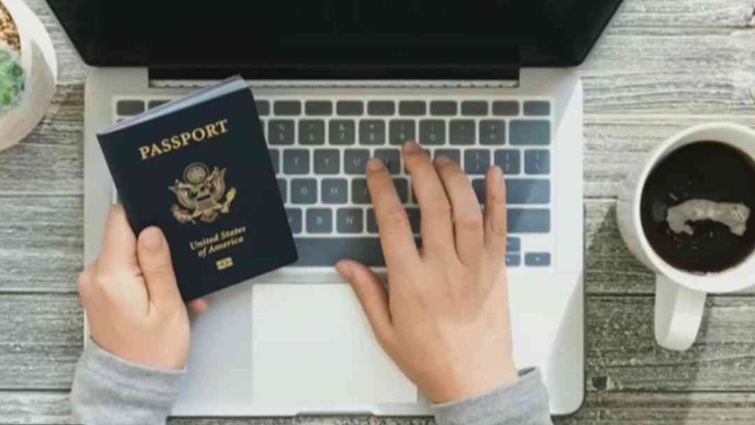 Deber la manutención infantil, un factor para la revocación de pasaportes y trámites de ciudadanía en EEUU | ViX