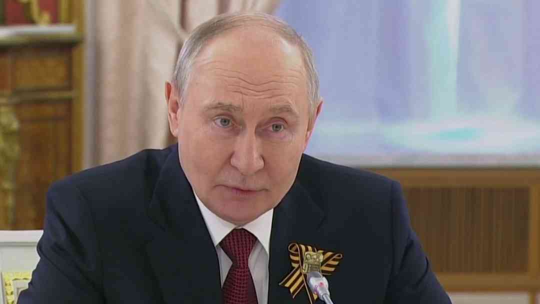 Vladimir Putin asegura que guerra en Ucrania estaría cerca del final | ViX