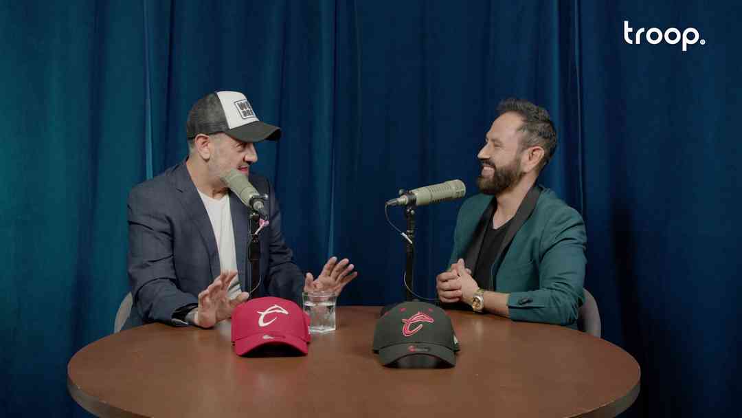 Mr. Podcast: Caerse, levantarse y seguir siendo papá | ViX