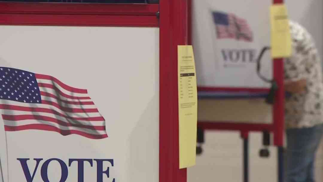 Encuesta UnidosUS revela que la desaprobación de votantes hispanos hacia Donald Trump alcanza el 67% | ViX