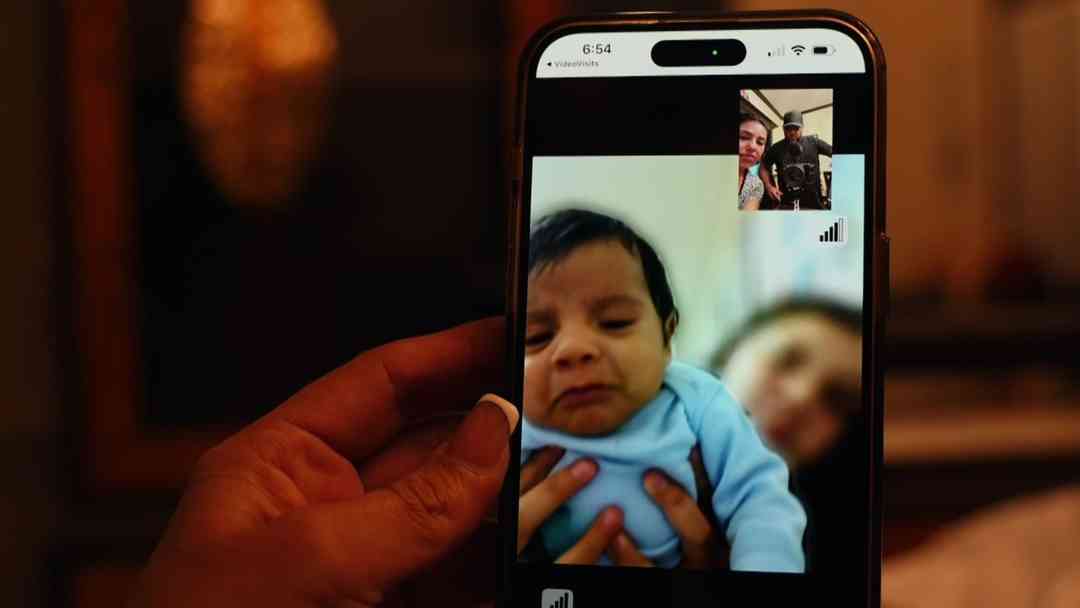 Madres inmigrantes denuncian enfermedades y malas condiciones en centro de Dilley | ViX