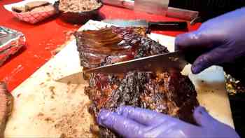 Precios de la carne y gusano barrenador ponen en jaque al tradicional BBQ de Texas