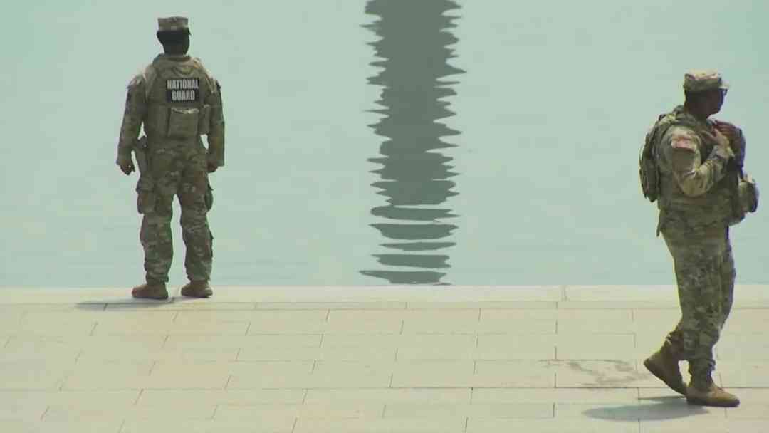 Trump atribuye a actos vandálicos los daños en la piscina reflectante de Washington; obras continúan | ViX