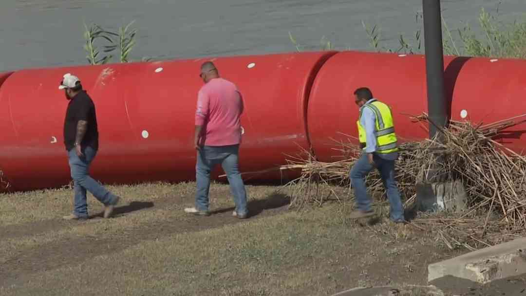 Crecida del Río Bravo arrastra boyas del muro inteligente en Texas | ViX