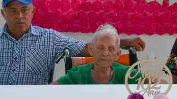 Cumpleaños 102 de una bisabuela reúne a su descendencia de México y EEUU en Veracruz