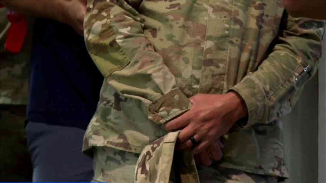 Investigación revela detención de más de 50 familiares de militares estadounidenses por ICE | ViX