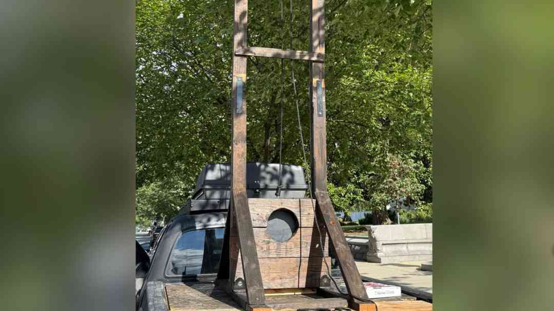 Preocupación en Washington D.C. luego del hallazgo de una guillotina cerca del Capitolio | ViX