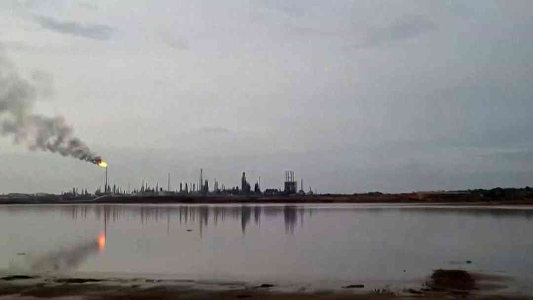 “Esto no tiene pies ni cabeza”: analista critica acuerdo petrolero de EEUU con Venezuela | ViX