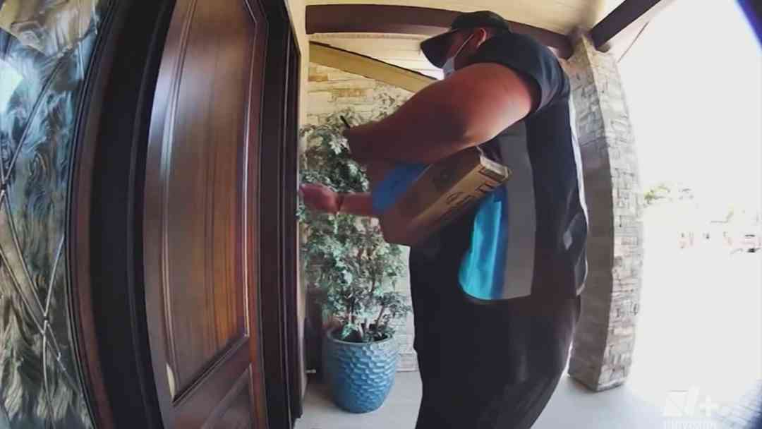 Falso repartidor de Amazon y cómplices roban joyas y artículos de una vivienda en San Francisco; así fue el momento | ViX