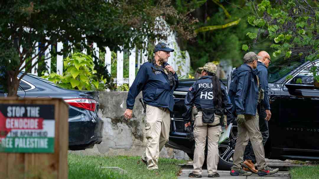 "No sabía que pasaba": Vecinos tras allanamiento en Washington de la casa de la representante demócrata Ilhan Omar | ViX